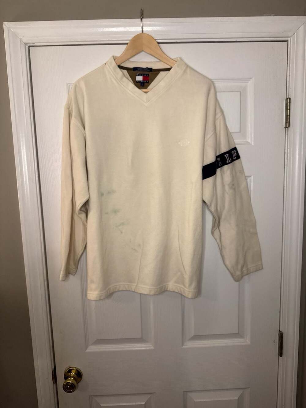 Vintage Tommy Hilfiger V-Neck Ribbed Pullover Sweater Cream Large